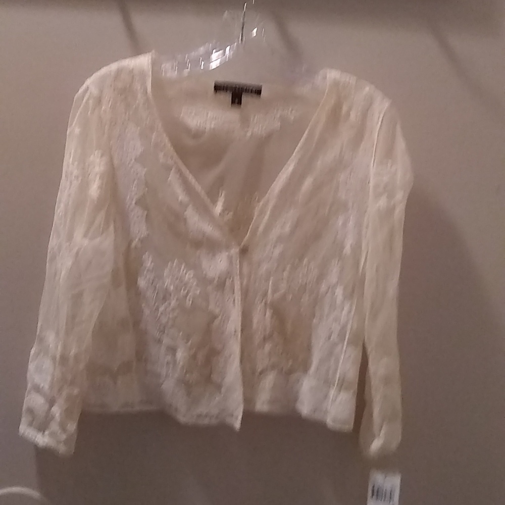 CHRIS MCLAUGHLIN OFF WHITE LACE BUTTON SHRUG, S, NWT